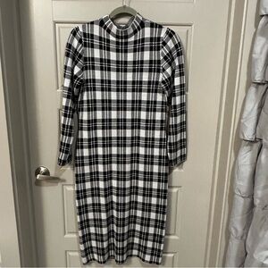 Nina Leonard Black and White Plaid Long Sleeve Dress